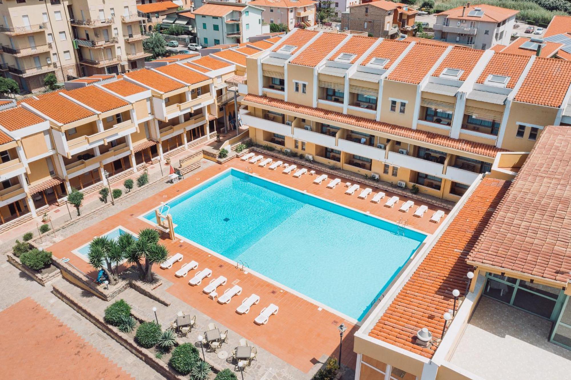 Malaspina Hotel & Resort Боса Экстерьер фото