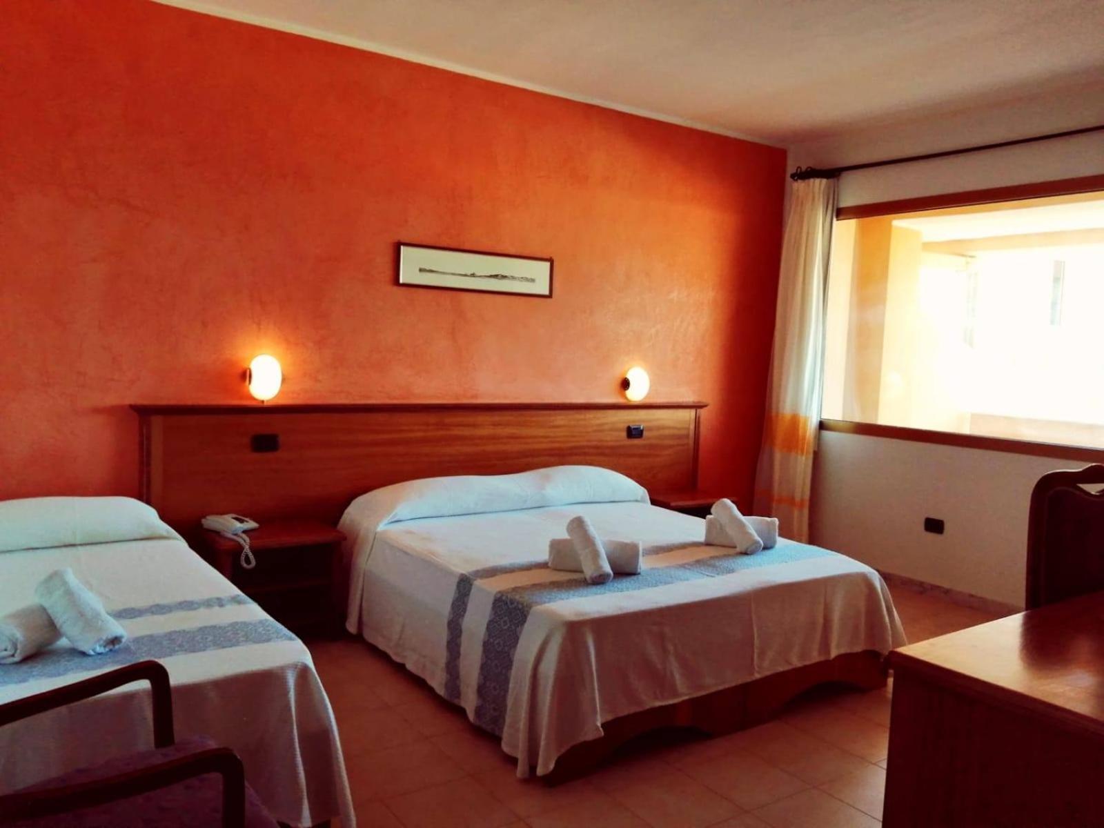 Malaspina Hotel & Resort Боса Экстерьер фото